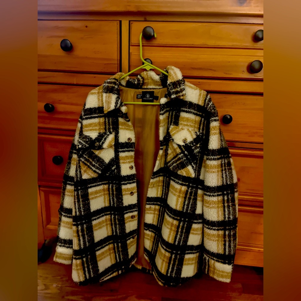 Woman Shacket. Brand new never worn. Size xl.